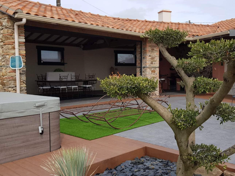 Création et pose d'une terrasse en béton imprimé dans un vignoble à Nantes