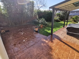 Création d'une terrasse en béton imprimé dans l'Est de Nantes